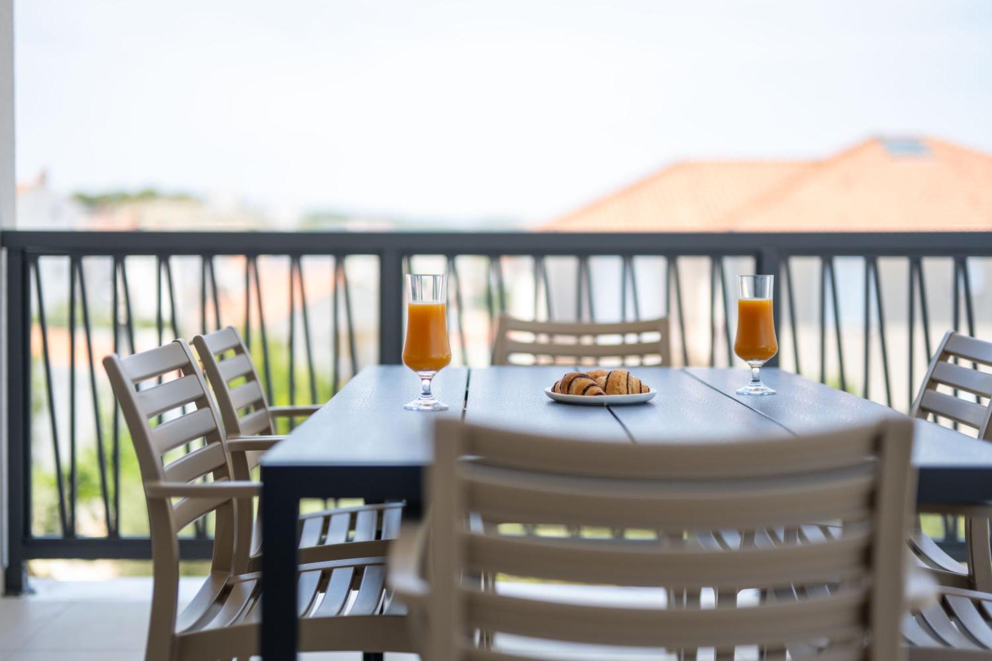 Lush Suites Trogir Exterior photo