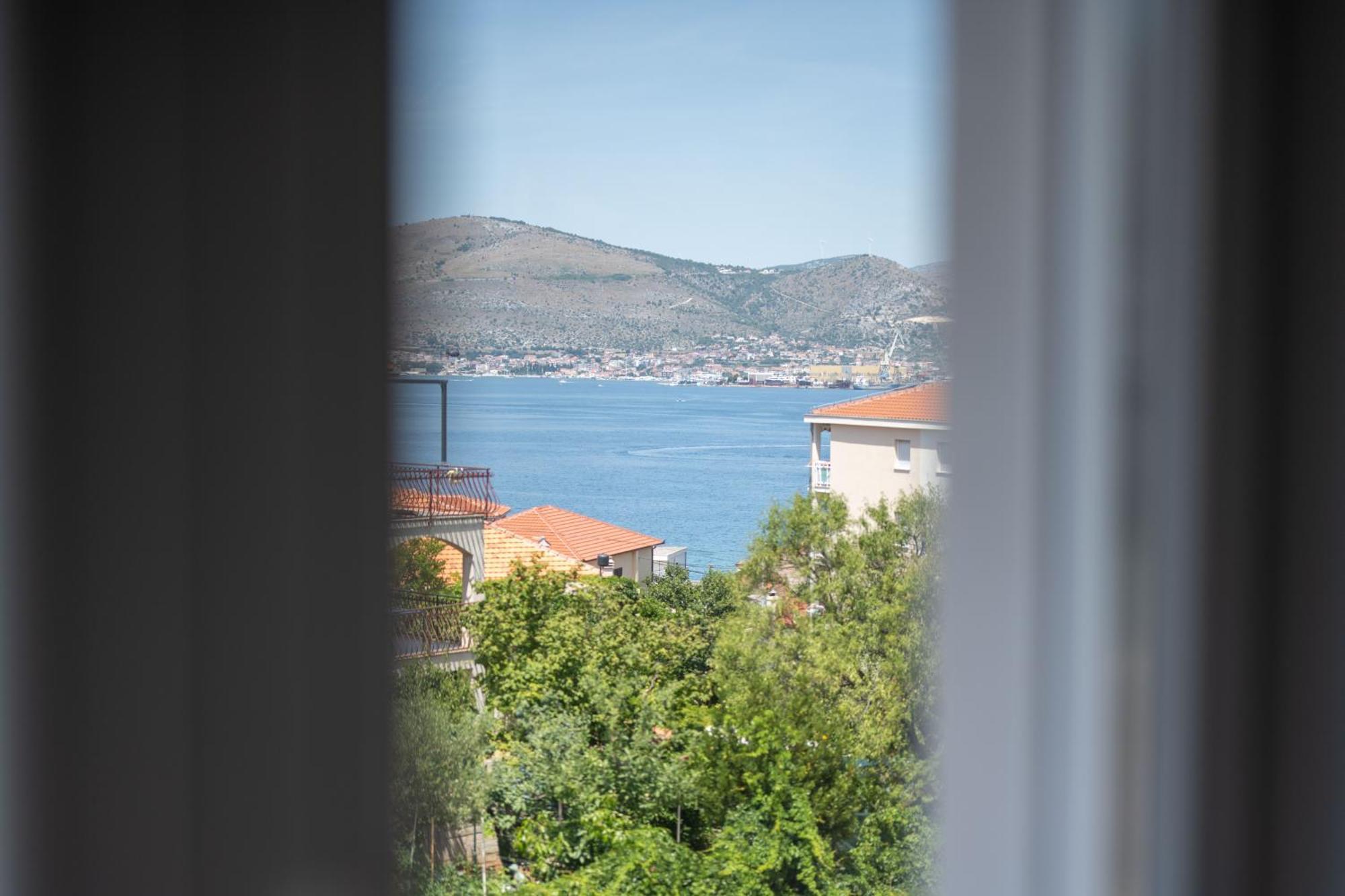 Lush Suites Trogir Exterior photo
